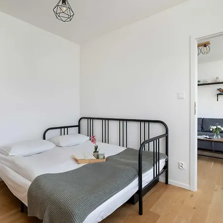 Functional With Parking In Cracow By Renters * Krakau